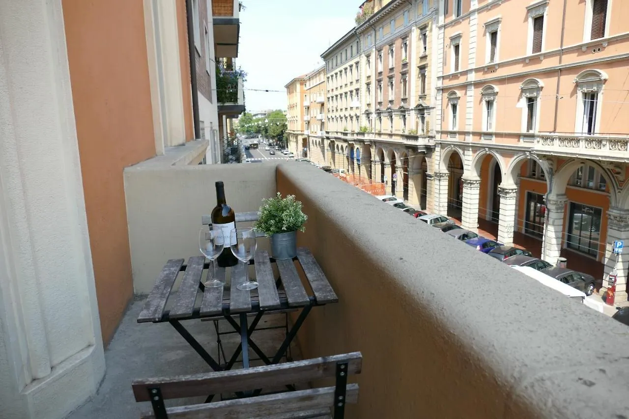Апартаменты Piazza Dei Martiri Болонья